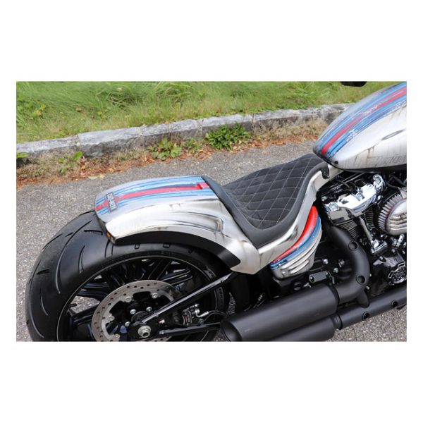 Cult-Werk, Softail wide fender kit 'Racing'. Solo seat