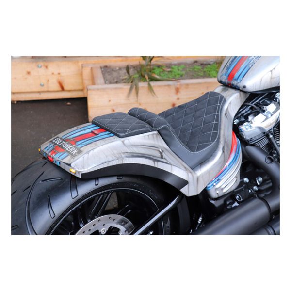 Cult-Werk, Softail wide fender kit 'Racing'. 2-up seat