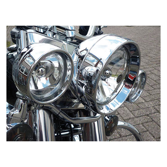 Recessed trim ring. 7" headlamp. Chrome