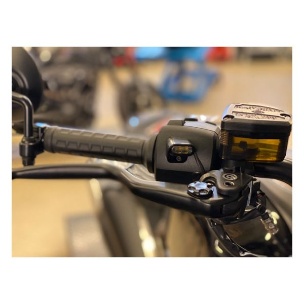 Killer Custom, front LED turn signals