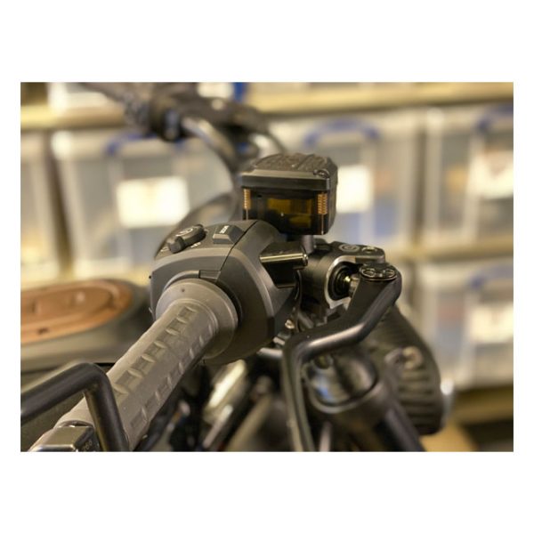 Killer Custom, front LED turn signals