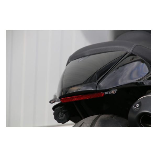 Kodlin, light bar with taillight/turn signals. Black