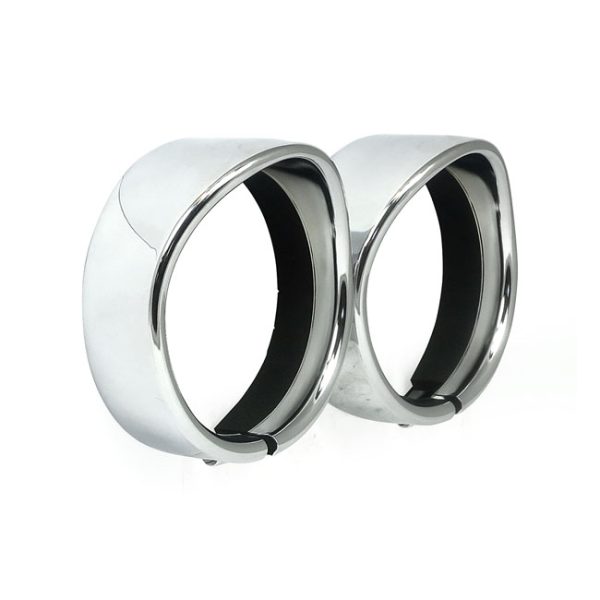 Recessed trim rings with visor. 4.5" spotlamp. Chrome